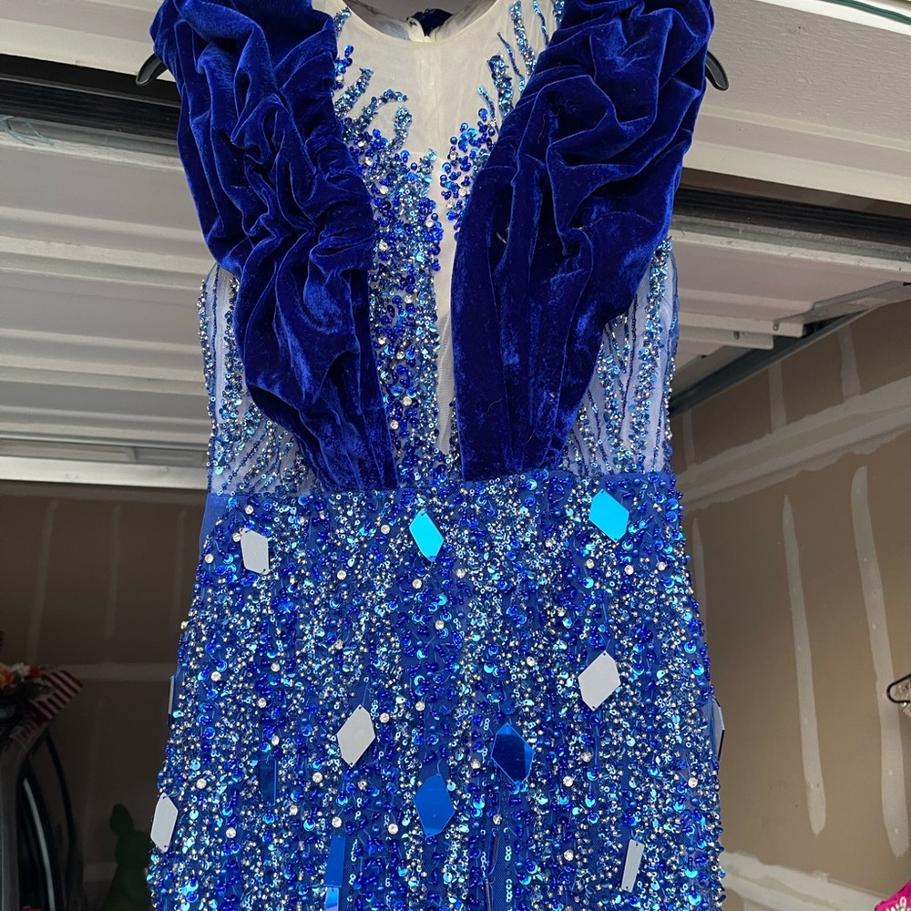 Stunning Blue Sequined Midi Dress
